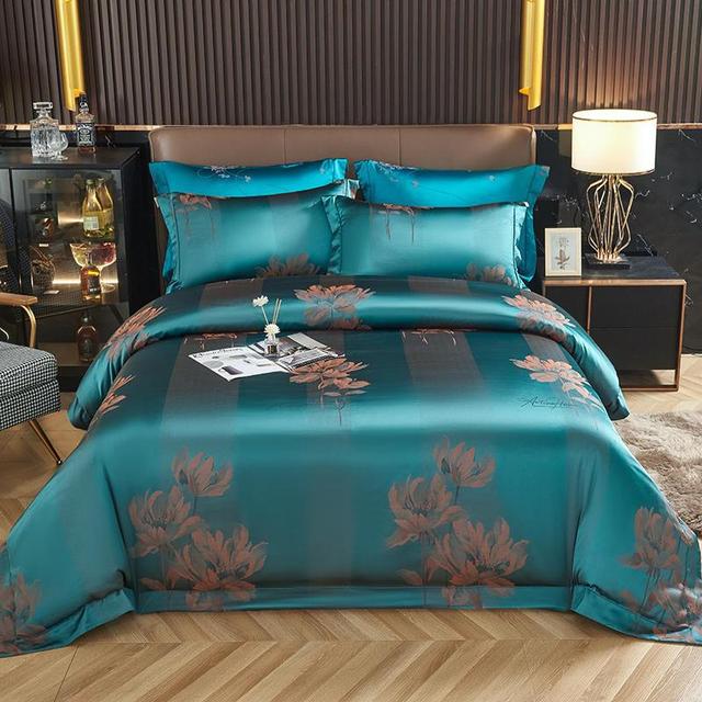 Chic geometric jacquard Egyptian cotton duvet cover bedding set.
