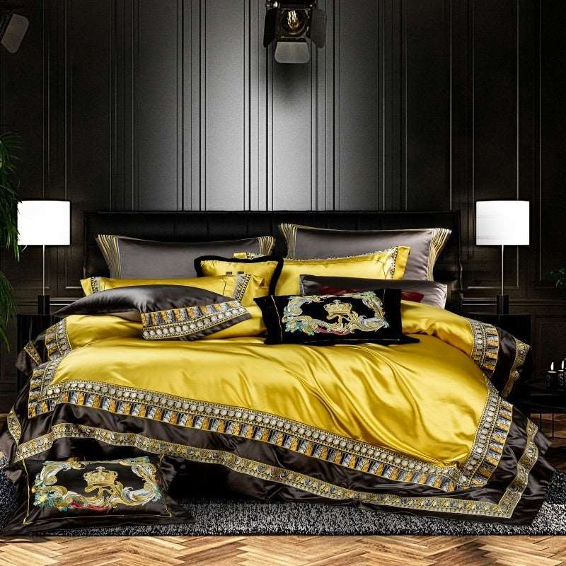 Luxury large Jacquard with embroidery golden bedding cover set.