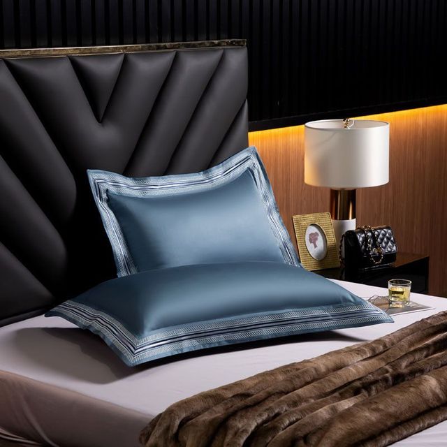 Luxury cotton solid color rectangle soft pillow cases 2pcs 48x74cm.