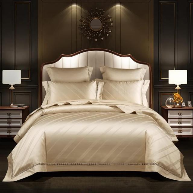 Luxury Egyptian cotton soft, breathable premium bedding set.