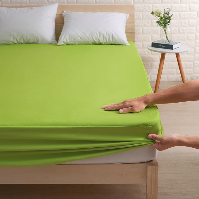 Waterproof mattress cover colorful breathable fitted sheet.